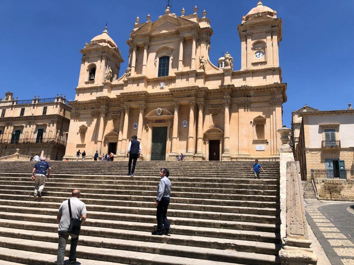 Villa Tannur Del Carmine à Noto Extérieur photo