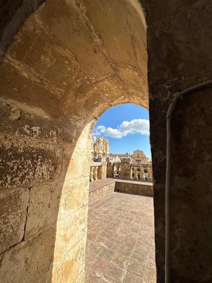 Villa Tannur Del Carmine à Noto Extérieur photo