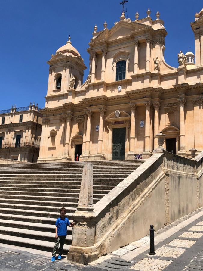 Villa Tannur Del Carmine à Noto Extérieur photo